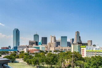 1348 Arch Pl in Dallas, TX - Building Photo - Building Photo