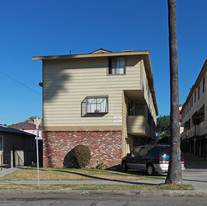 1129 Linden Ave Apartments