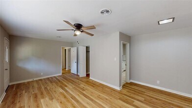 3234 Willow Ln Dr in Montgomery, AL - Foto de edificio - Building Photo