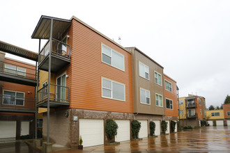 Terraces at the Pavilion in Eugene, OR - Building Photo - Building Photo