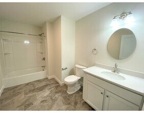 65 Central St-Unit -1 in Georgetown, MA - Building Photo - Building Photo