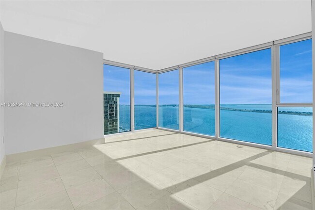 2101 Brickell Ave in Miami, FL - Building Photo - Building Photo