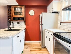 614 Eastbrooke Ln in Rochester, NY - Building Photo - Building Photo