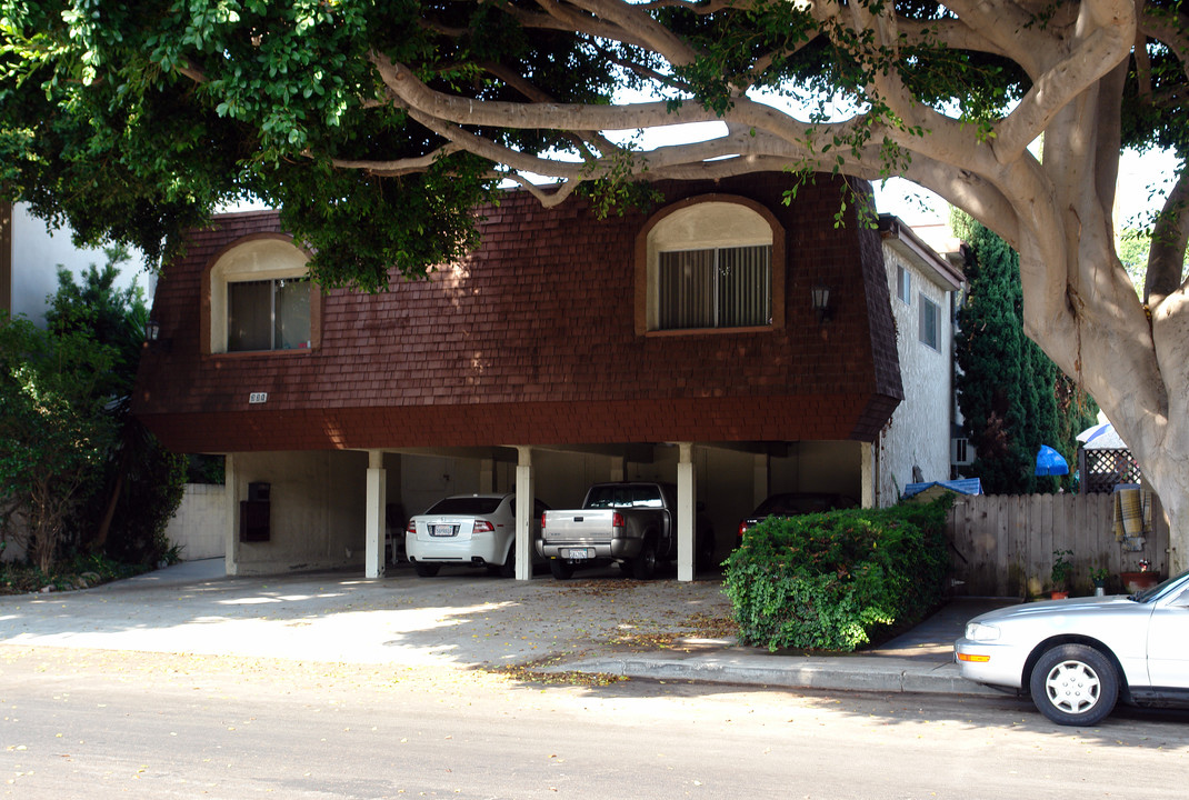 Sherman: 331 Eucalyptus in El Segundo, CA - Building Photo