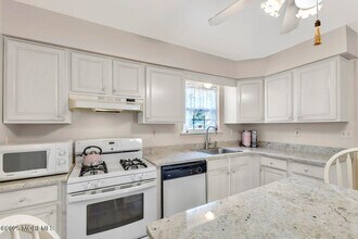 50 Broad St in Matawan, NJ - Building Photo - Building Photo