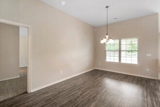 21943 Pleasant Ridge Rd in Edmond, OK - Building Photo - Building Photo