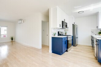 1211 Detroit N St, Unit 2 in West Hollywood, CA - Foto de edificio - Building Photo