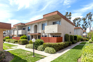 Carroll Canyon Gardens Apartments