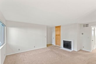 247 N Capitol Ave, Unit 178 in San Jose, CA - Building Photo - Building Photo