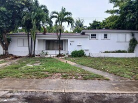 19441 NW 8th Ave in Miami, FL - Building Photo