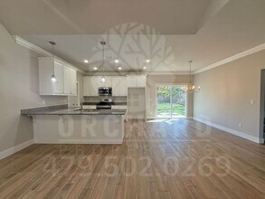 20 Dirleton Dr in Bella Vista, AR - Foto de edificio - Building Photo