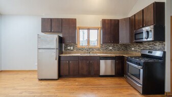 1340 N Campbell Ave, Unit 3 in Chicago, IL - Building Photo