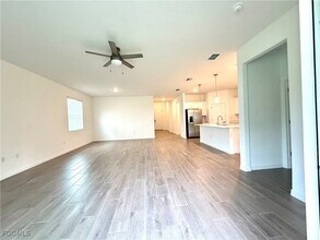 2667 Scarlet Wy in Naples, FL - Building Photo - Building Photo