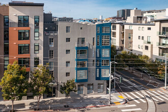 700 Illinois St in San Francisco, CA - Building Photo - Building Photo