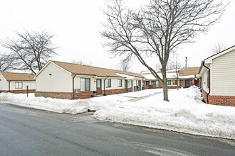 Silver Maple in Roseville, MI - Building Photo - Building Photo