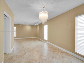 1109 Biarritz Dr in Miami Beach, FL - Building Photo - Building Photo