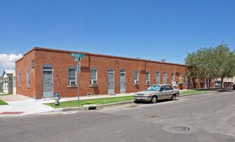2129 Bassett Ave in El Paso, TX - Building Photo