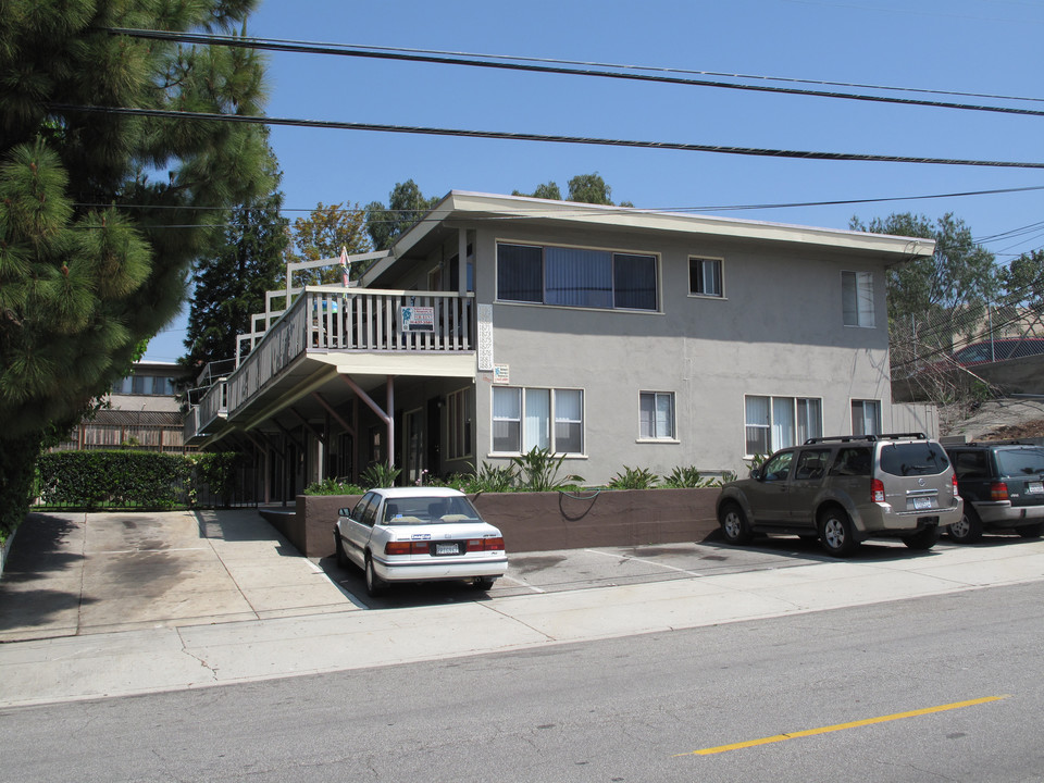 1867-1883 E Hill St in Long Beach, CA - Building Photo