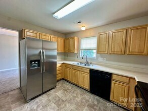 5321 Peach Pl Ln in Charlotte, NC - Building Photo - Building Photo