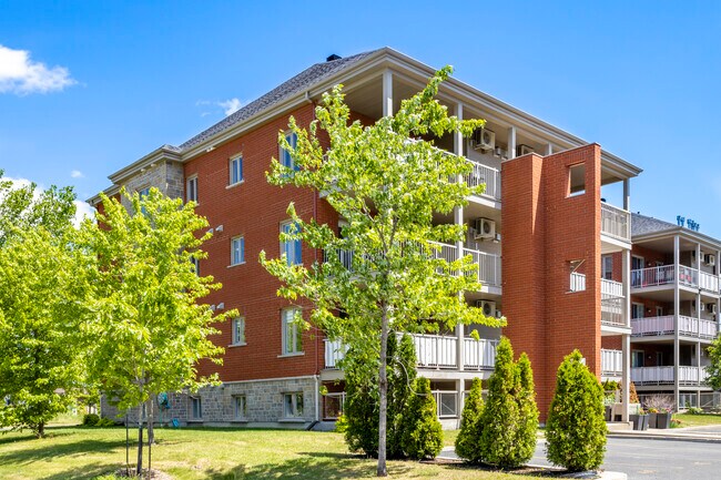 6795 De Maricourt in Longueuil, QC - Building Photo - Building Photo