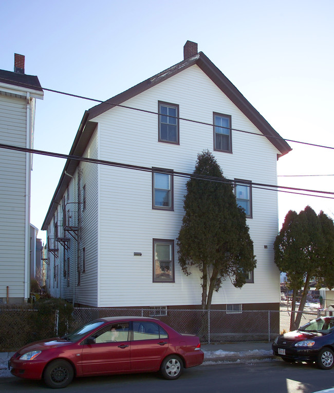 87 Orange St in Fall River, MA - Building Photo - Building Photo