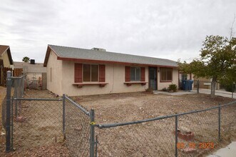 3646 Longfellow St in Las Vegas, NV - Building Photo - Building Photo
