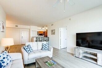 802 W Windward Way, Unit SI ID1306936P in Lantana, FL - Foto de edificio - Building Photo