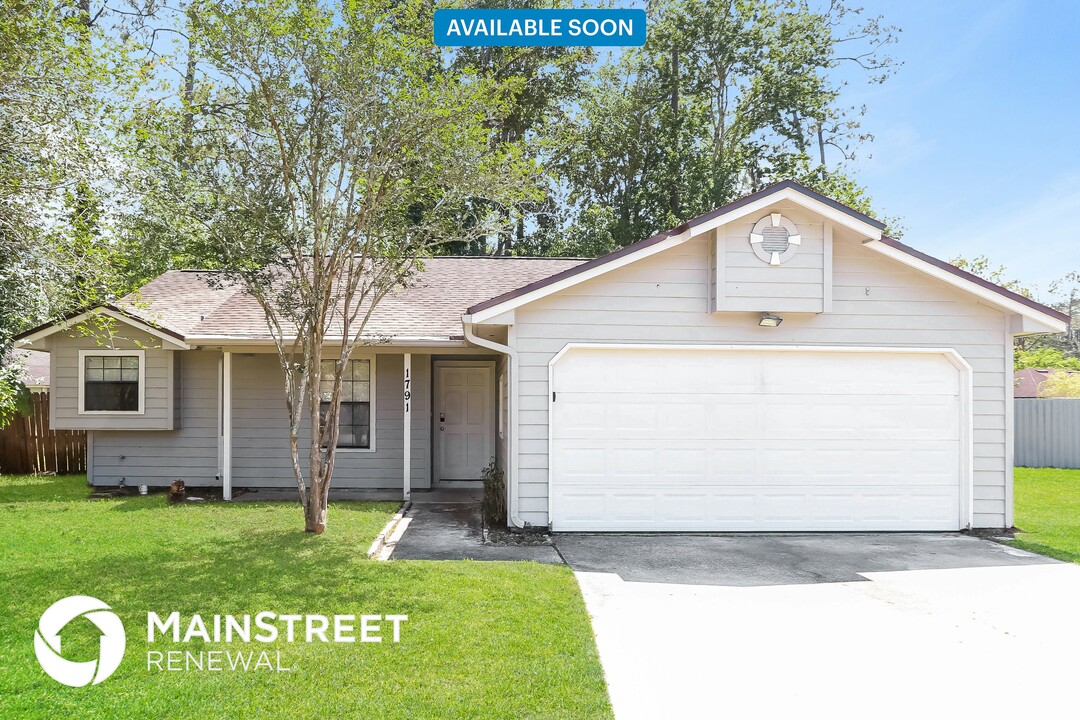 1791 Coventry Ct in Middleburg, FL - Building Photo