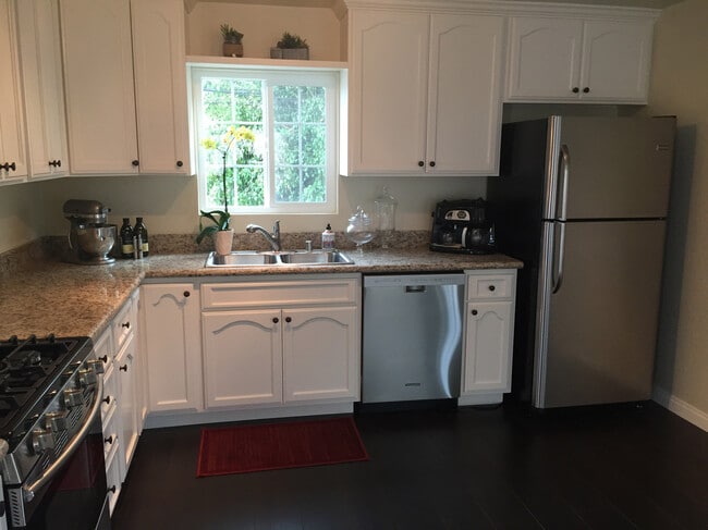 property at 2026 -2028 Clyde Ave