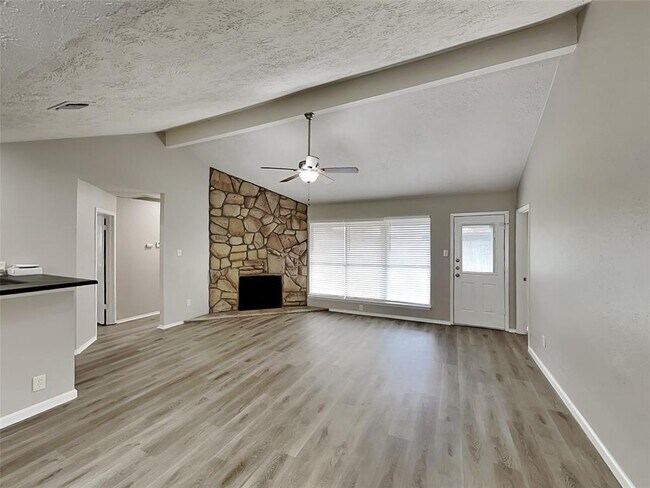 14831 Waterside Dr photo'