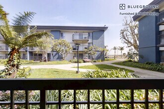 333 1st St in Seal Beach, CA - Building Photo - Building Photo