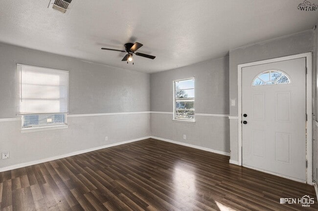 1411 Deville St in Wichita Falls, TX - Building Photo - Building Photo