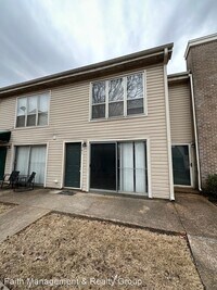 6741 Quail Hollow Ct