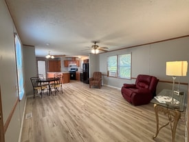 7113 Timber Ridge S in Quincy, IL - Building Photo