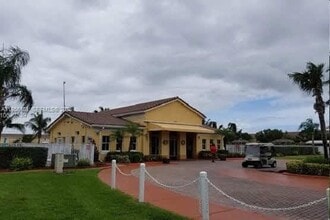 1666 SE 27th Ct in Homestead, FL - Building Photo - Building Photo