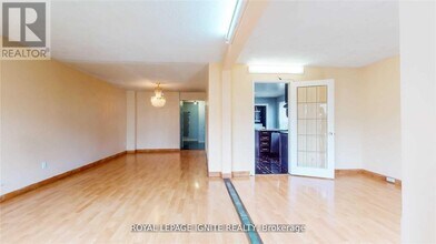 11 James Edward Dr in Markham, ON - Building Photo - Building Photo