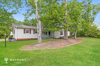 242 Pearson Rd in Easley, SC - Building Photo - Building Photo