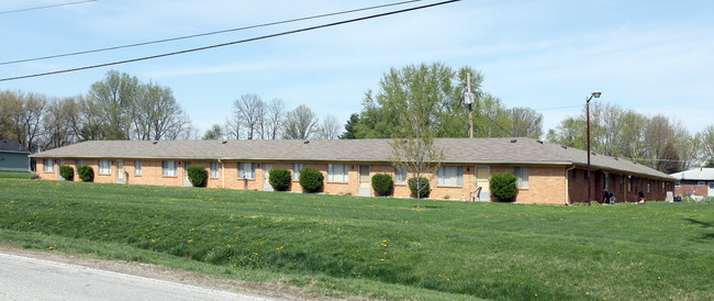 5380 E Main St in Avon, IN - Foto de edificio - Building Photo