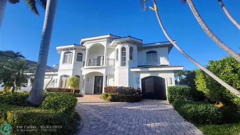 879 NE Orchid Bay Dr in Boca Raton, FL - Foto de edificio
