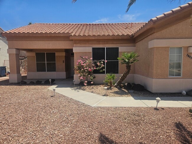 2882 Moonlight Dr in Bullhead City, AZ - Building Photo - Building Photo