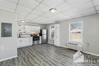 654 W North Ct in Wichita, KS - Building Photo - Building Photo