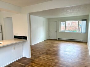 909-911-911 N Blandena St in Portland, OR - Building Photo - Building Photo