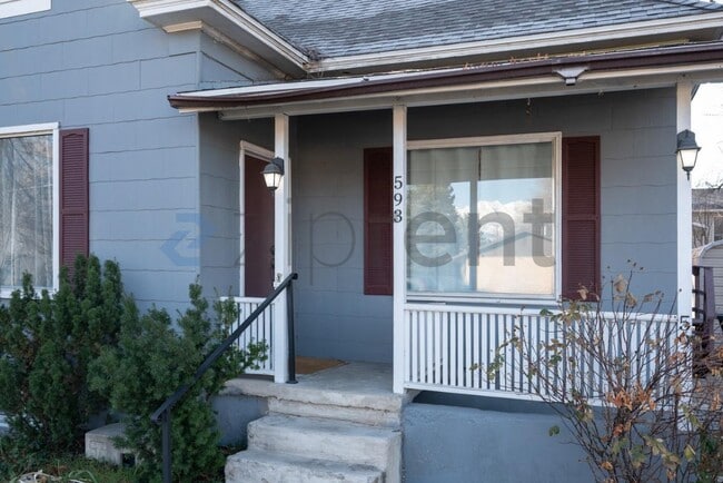 593 W 1020 S in Provo, UT - Foto de edificio - Building Photo