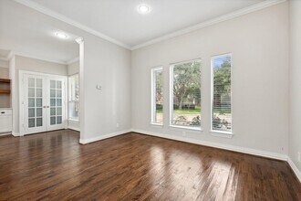 6043 Fieldstone Dr in Dallas, TX - Building Photo - Building Photo