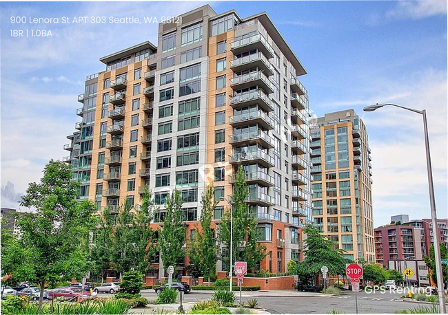 property at 900 Lenora St