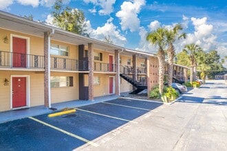 Creekside Condos in Jacksonville, FL - Building Photo - Building Photo