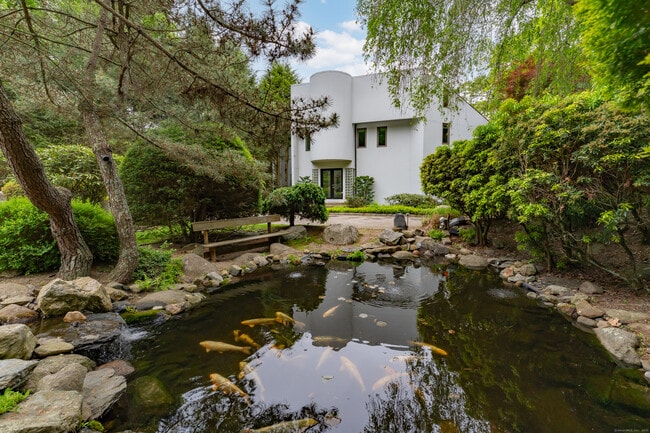 property at 4 Landmark Terrace