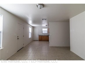 300 New Haven Dr in El Paso, TX - Foto de edificio - Building Photo