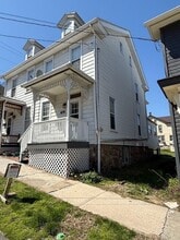 438 Mulberry St in Newport, PA - Building Photo - Building Photo