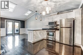 66 Harris Ave in Brantford, ON - Building Photo - Building Photo